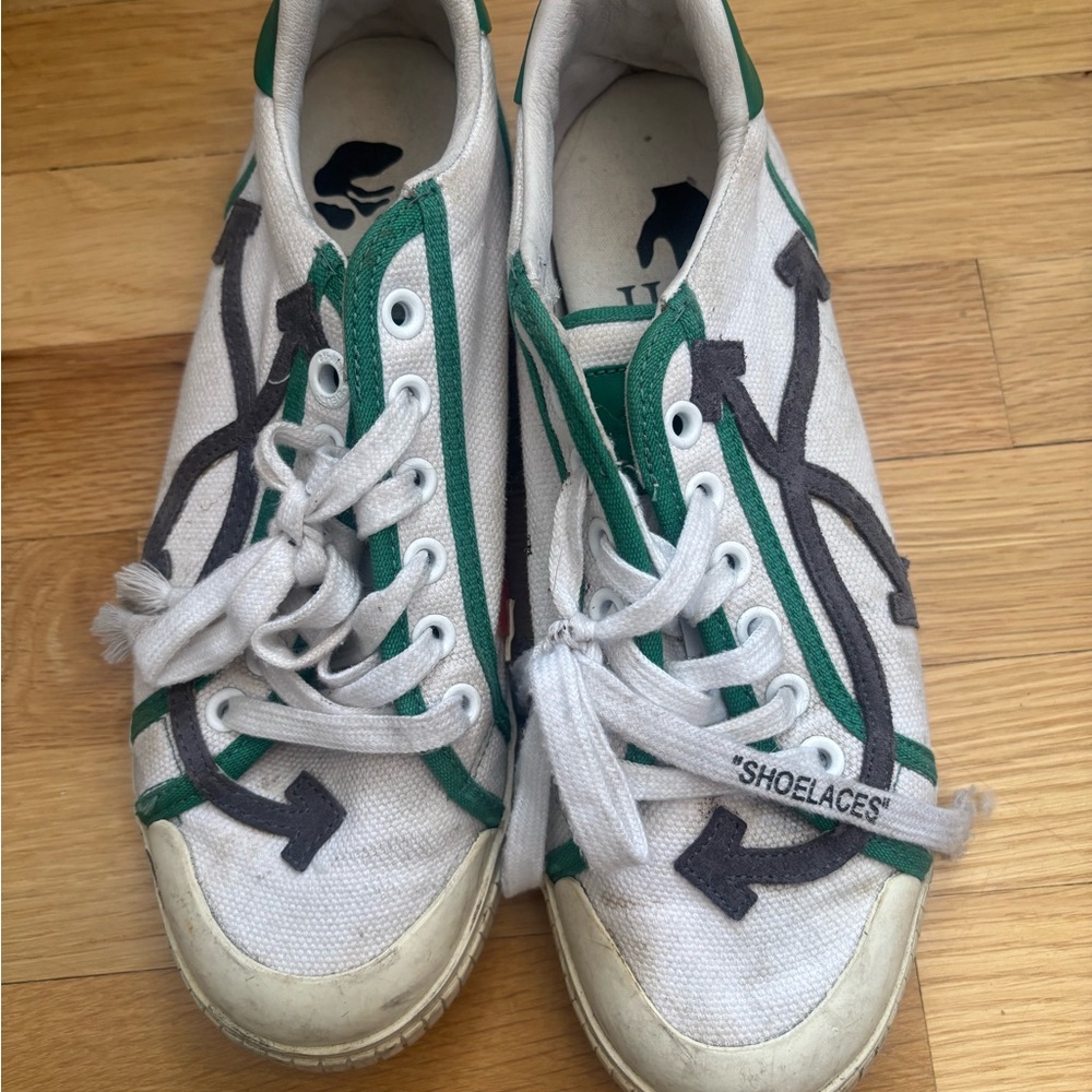 Off-white vulcanized canvas sneakers